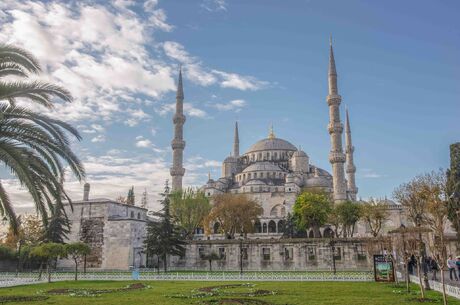 02 Mart Pazar Günübirlik Tarihi İstanbul Turu